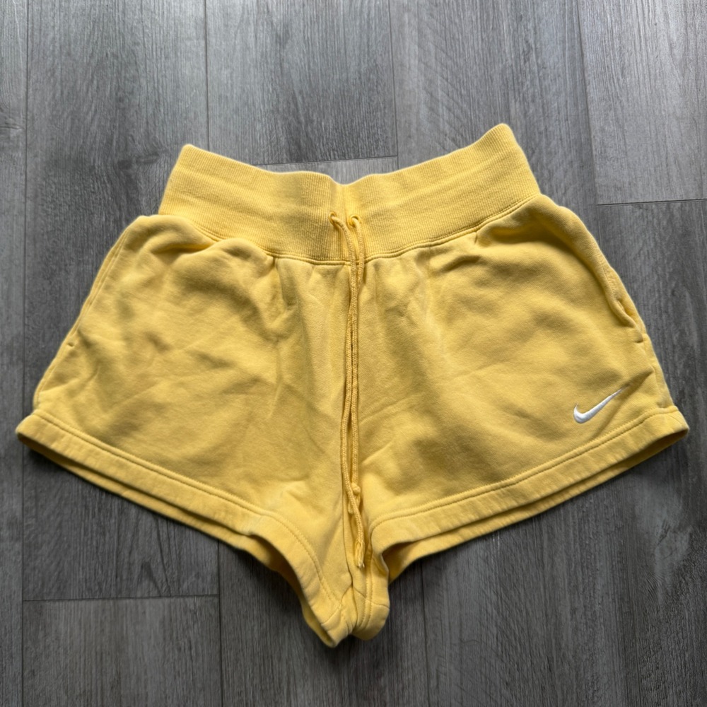 Nike Fleece Shorts Womens M Yellow High Rise Drawstring Swoosh Sweat